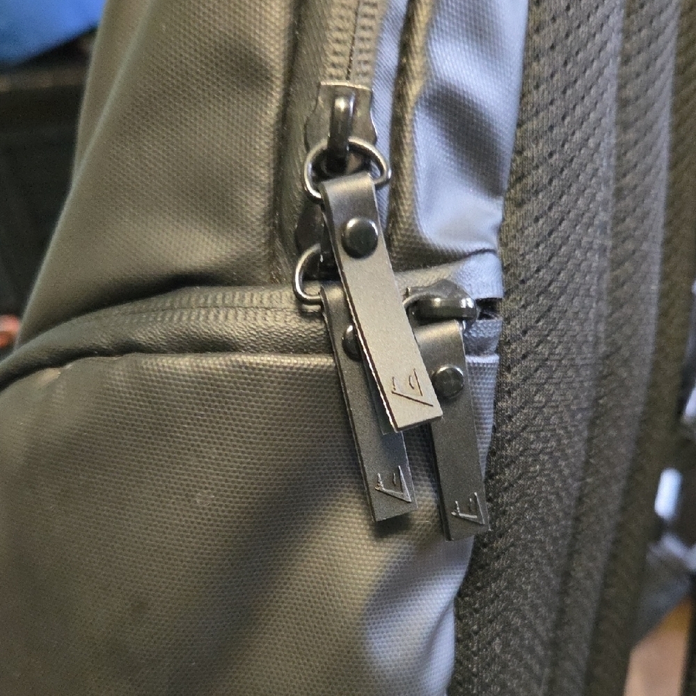 Gymshark Black Padded Everyday Backpack - Picture 9 of 9